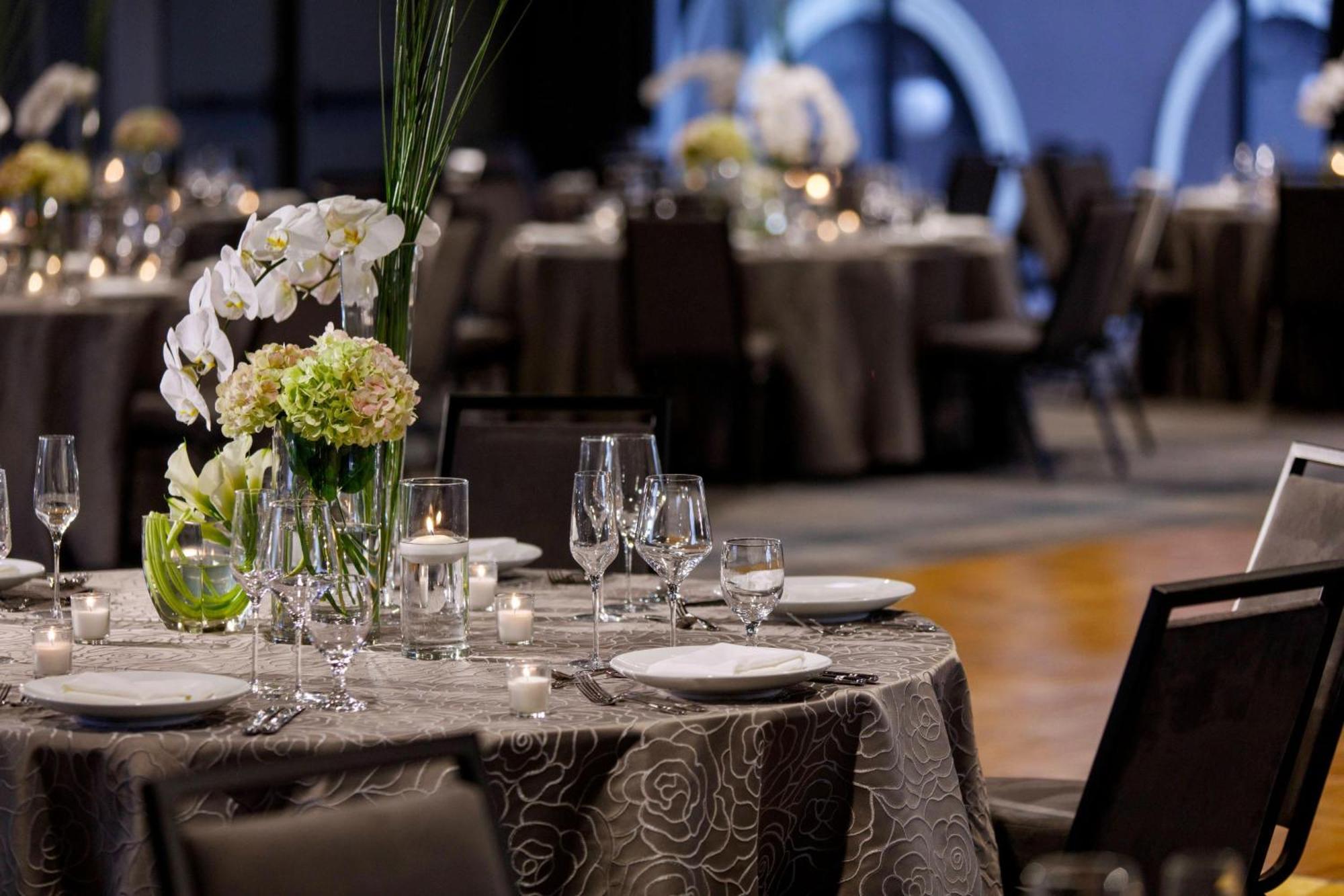 Renaissance Reno Downtown Hotel & Spa Dış mekan fotoğraf